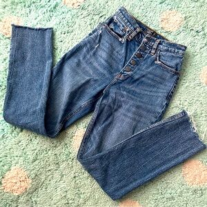 Abercrombie Ultra High Rise Mom Jeans Denim 24 00R Blue Ripped Raw Hem Straight